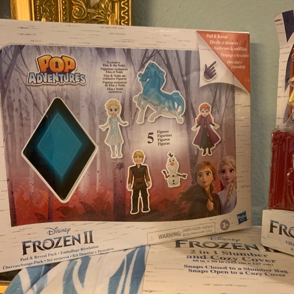 NWT Frozen 2 bundle 8 pc. Anna and Elsa doll set - Picture 10 of 14